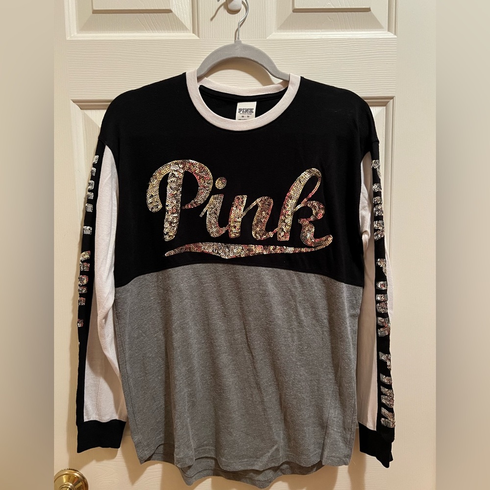 Victoria Secret PINK Holiday longsleeve